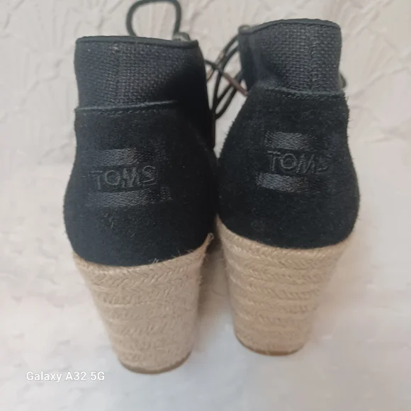 Toms Women Size 8.5 Black Canvas Wedge Shoes - Picture 7 of 14